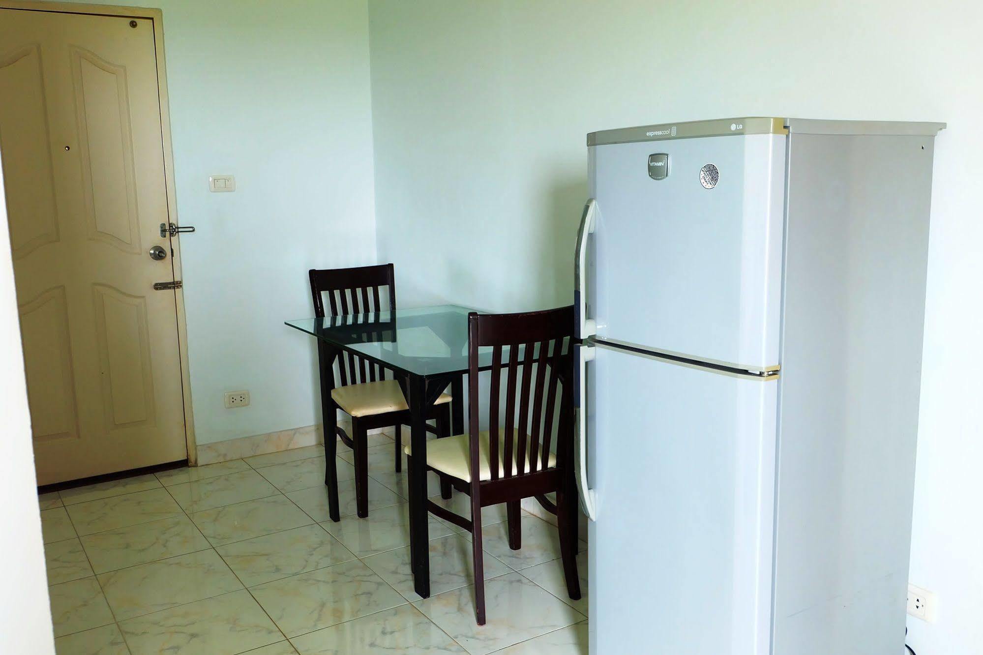 Larrivee Hotel Bangbo Kültér fotó
